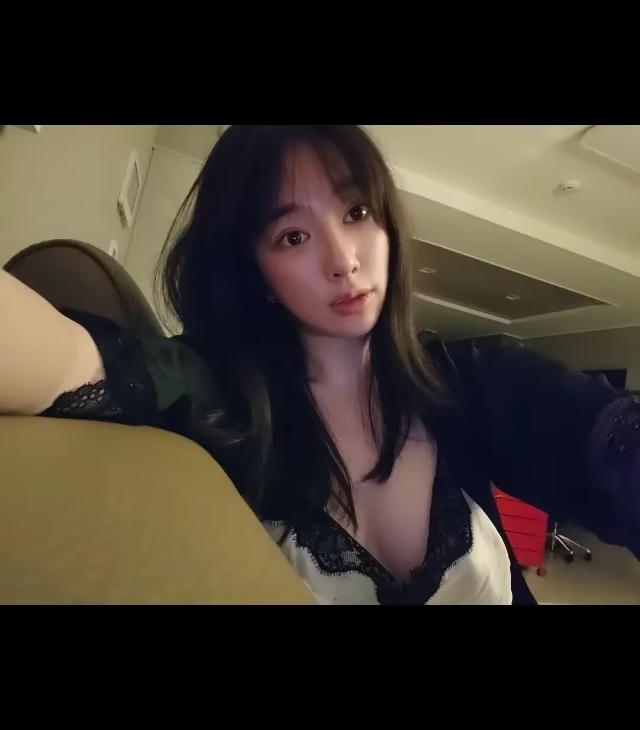 像网红G奶美女