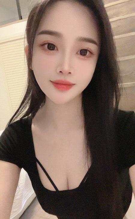 妩媚美腿小嫂子